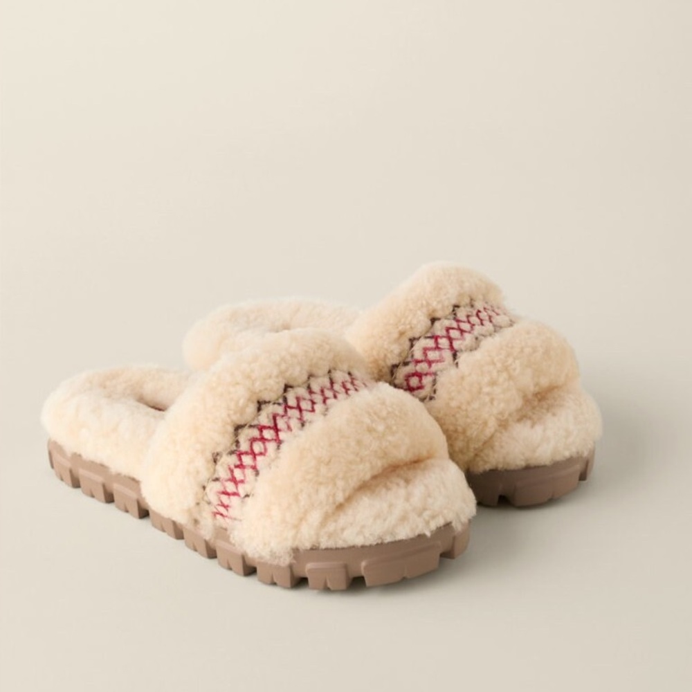 UGG Cozetta Slipper Heritage Braid